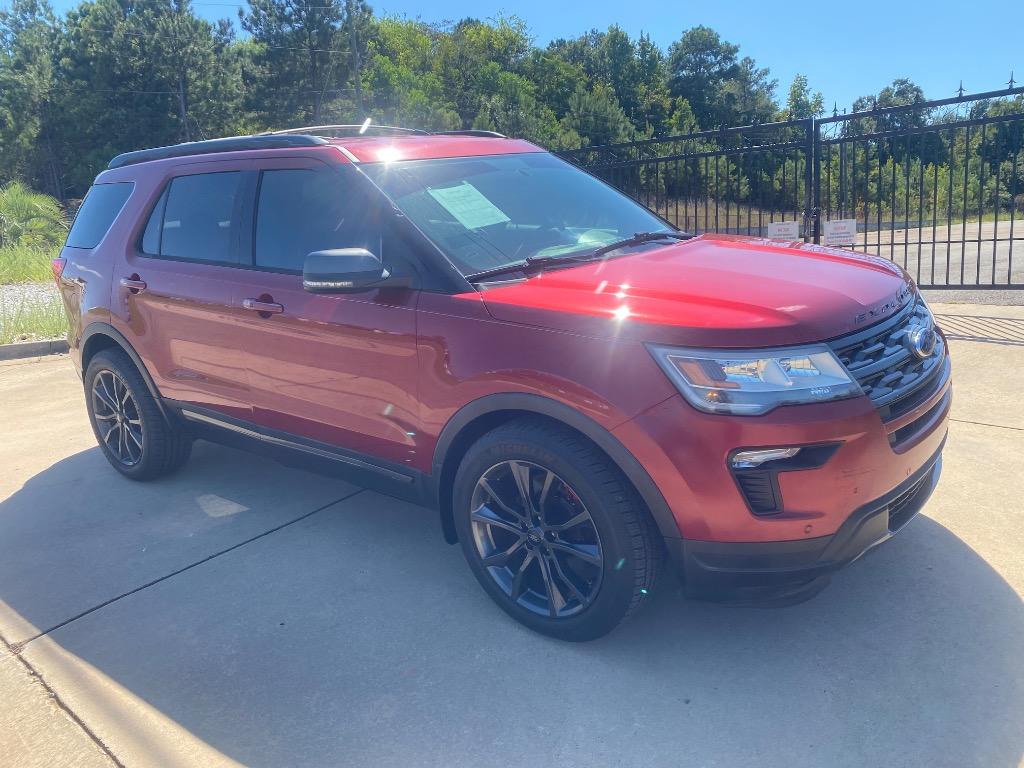 2018 Ford Explorer XLT's photo