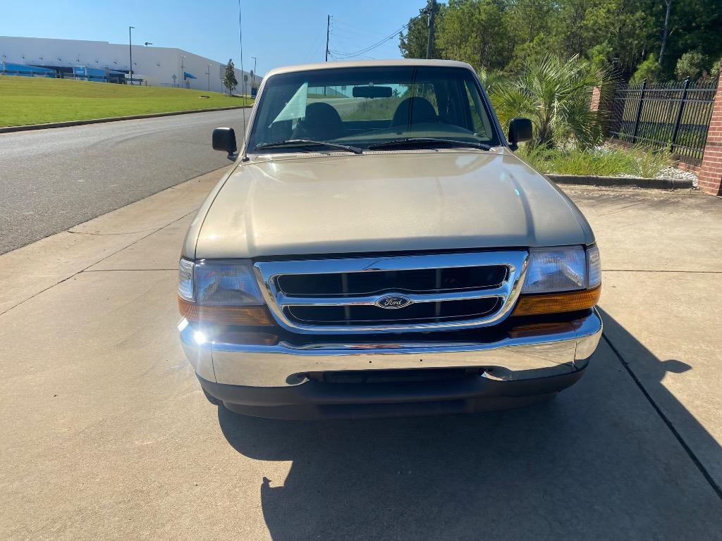 2000 Ford Ranger XL's photo